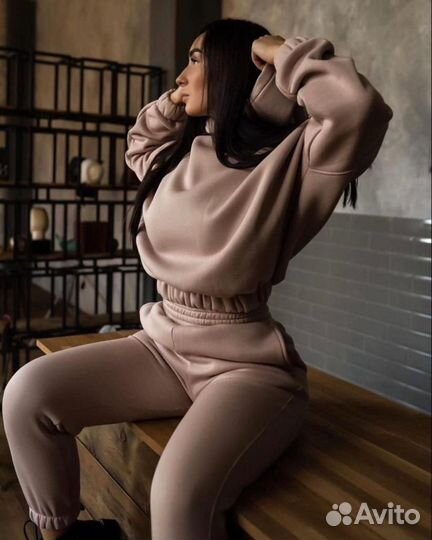 Спортивный костюм женский