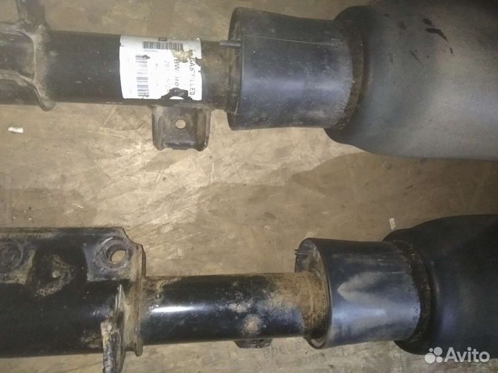 Амортизационные стойки Land Rover Range Rover