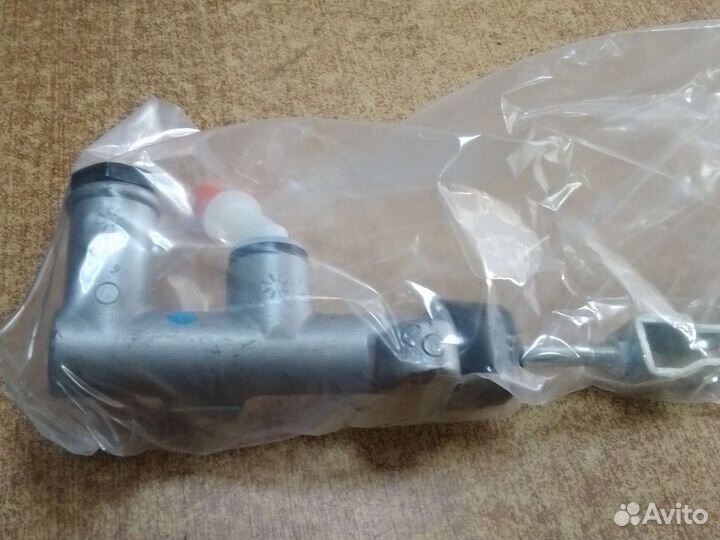 Главный цилиндр сцепления KIA bongo 3