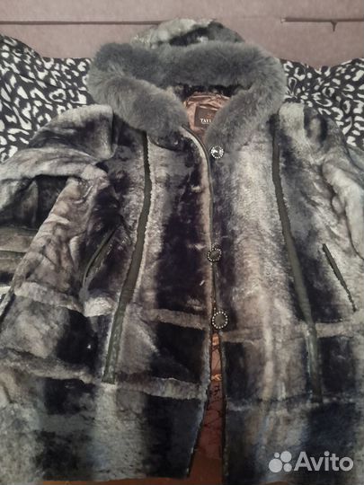 Шуба мутоновая с капюшоном