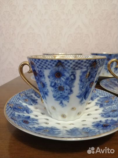 6 Чашек с блюдцеми, фарфоровые лфз