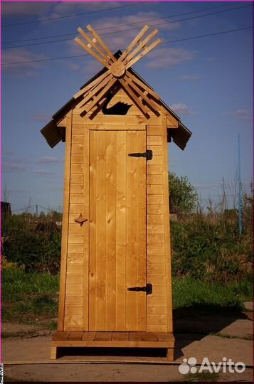 Уличный туалет деревянный BLU777