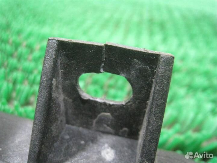 Площадка под АКБ KIA ceed (ED) 2011