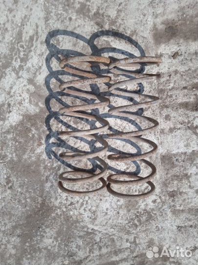 Пружина подвески передняя Лада 2109 2111 2000
