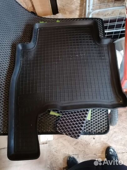 Коврики резиновые киа Соренто2