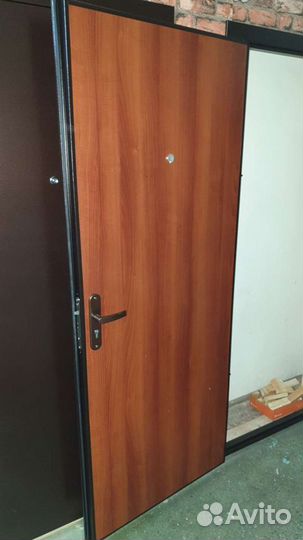 Дверь входная утепленная в Квартиру. Эконом