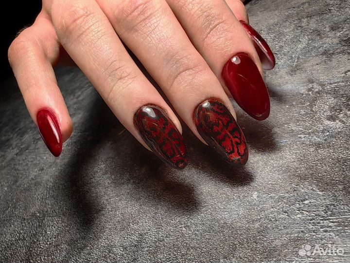 Мастер маникюра