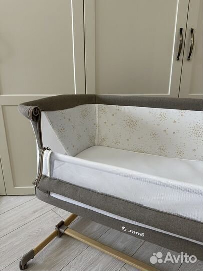 Детская кроватка на колесах Jane baby side