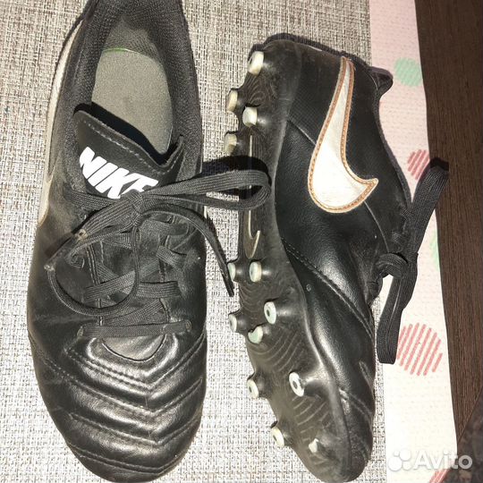 Детские футбольные бутсы Nike Tiempo,35 размер