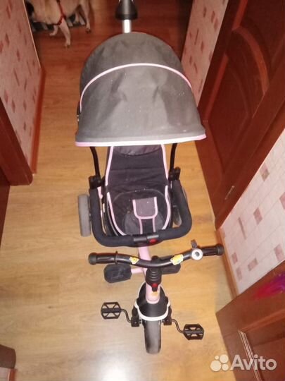 Трехколесный велосипед с ручкой