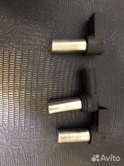 Датчик положения коленвала 0011533120