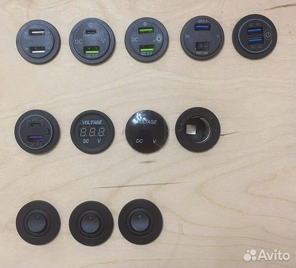 Прикуриватель, USB, вольтметр