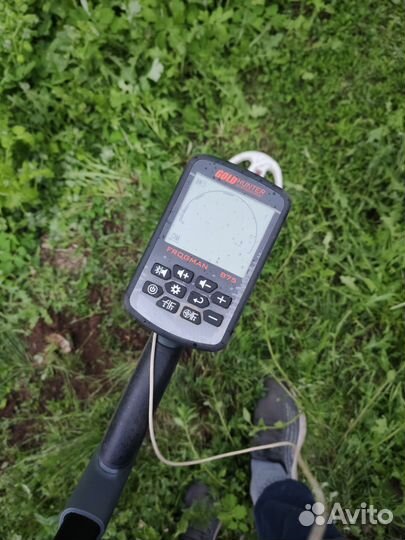 Металлоискатель Gold Hunter B75 с белой катушкой