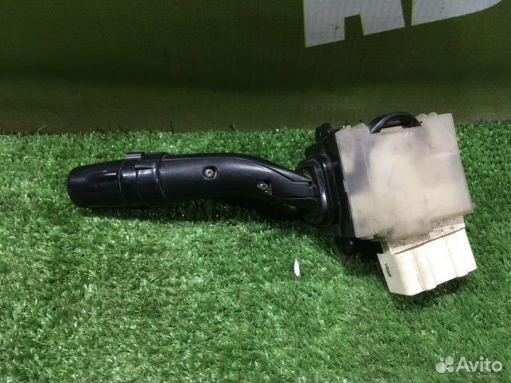 Подрулевой переключатель поворотников Toyota Vista