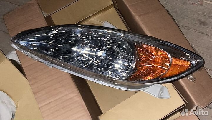 Фара пердняя левая Toyota Camry XV30