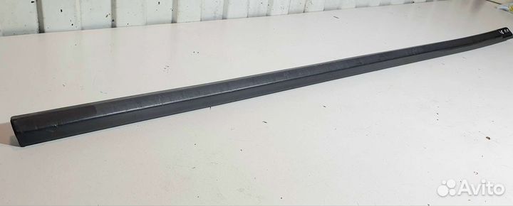 Молдинг двери передней правой BMW E36