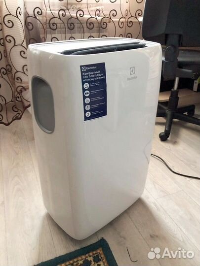 Мобильный кондиционер Electrolux eacm11
