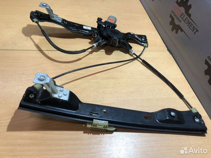 Стеклоподъемник электр. передний правый Ford Focus