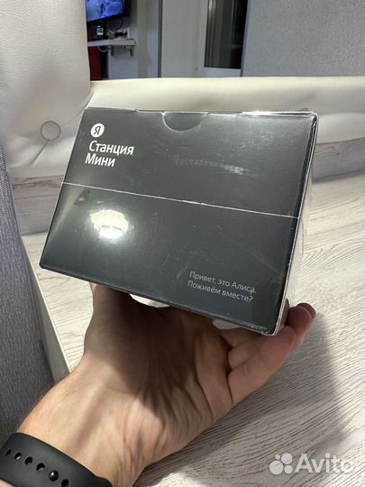 Умная колонка Яндекс Станция Мини, черный