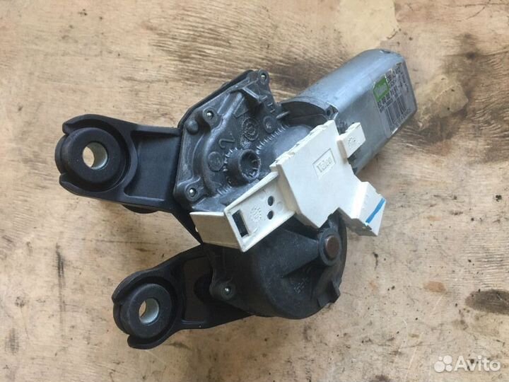 Мотор стеклоочистителя задний Renault Laguna 2