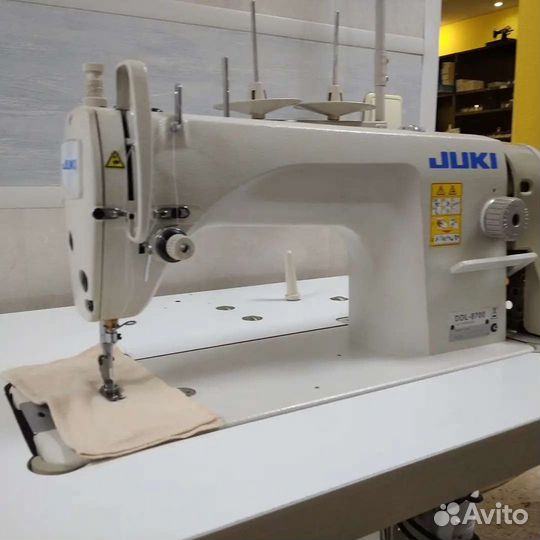 Промышленная прямострочная машина Juki 8700 (б/у)