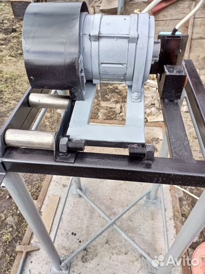 Станок для чистки профтрубы