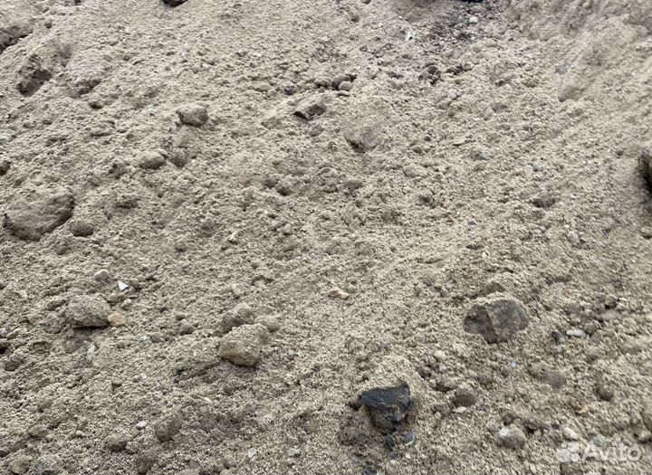 Верхний слой земли, песок, щебень