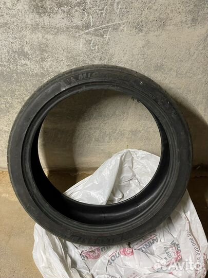 Michelin Pilot Sport 4 S 225/40 R19 и 255/35 R19