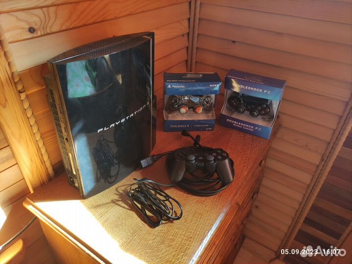PS3 fat 500gb + 3 геймпада(нет картинки)