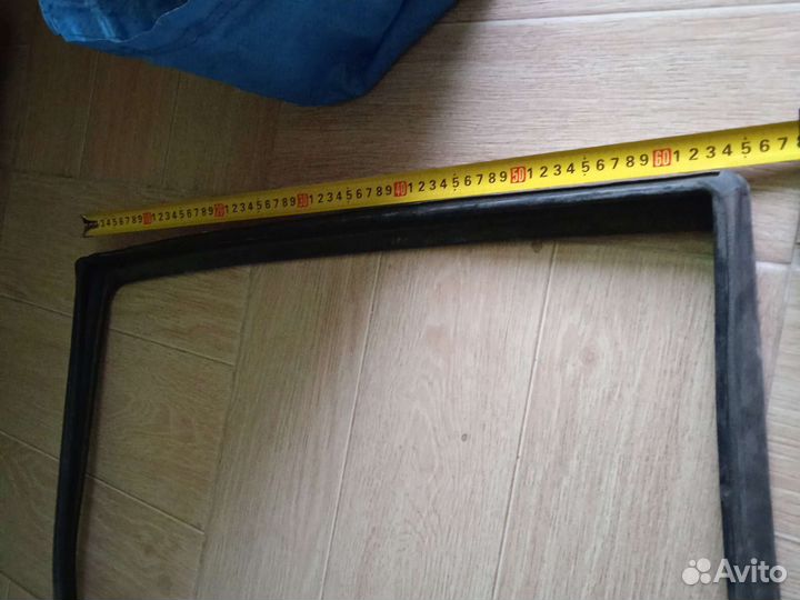 Уплотнитель стекла ваз 2111. 66см ширина