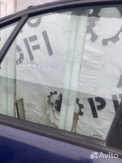 Стекло двери передней левой для Renault Scenic