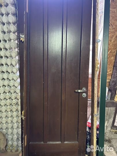Дверь деревянная