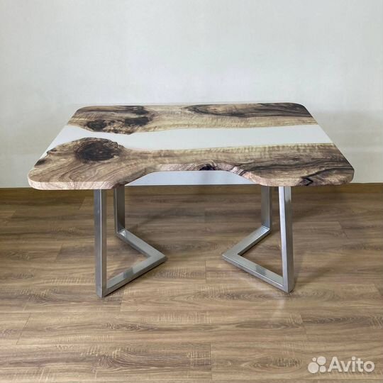 Компьютерный стол 'Status Gender'