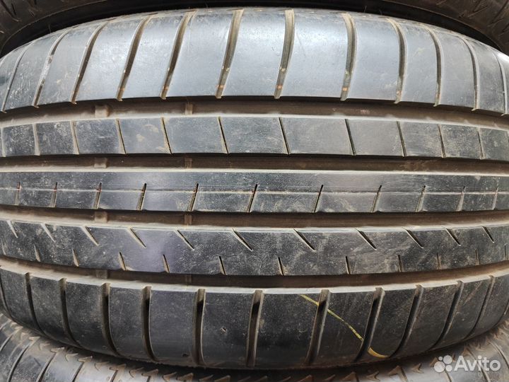 Bridgestone Alenza 001 235/50 R19 99V