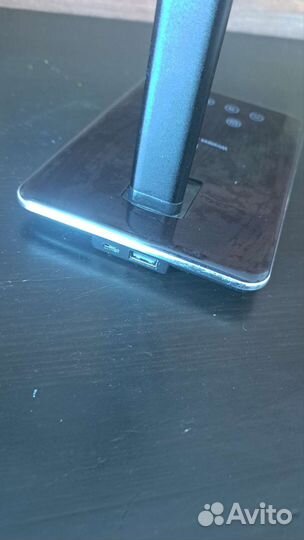 Лампа светодиодная настольная