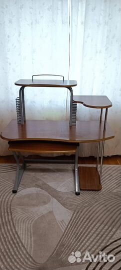 Компьютерный стол Бюрократ