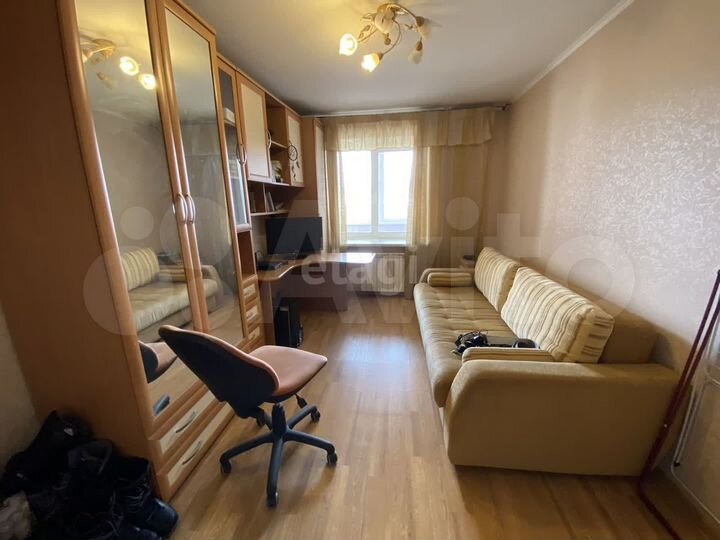 2-к. квартира, 61 м², 6/10 эт.