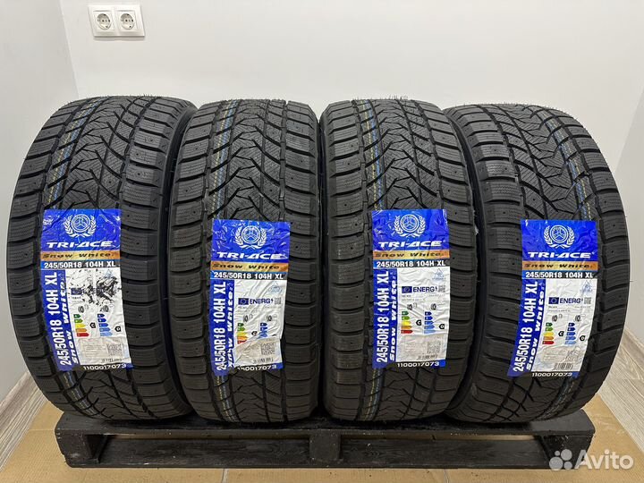 Tri Ace Snow White II 245/50 R18 104H