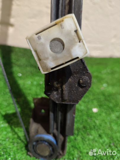 Стеклоподъёмники задние Mercedes-Benz w201