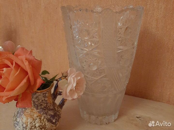 Хрустальная ваза