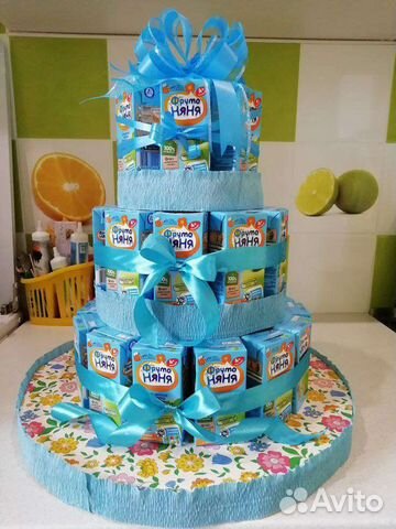 Торт из вкусняшек