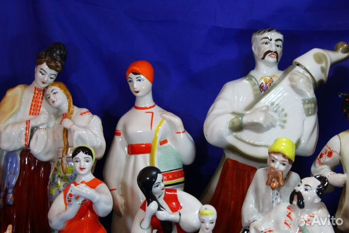 Коллекция фарфоровых статуэток Украина СССР Щирі у