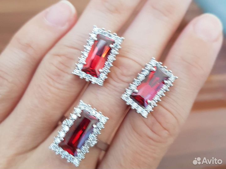 Серебряный комплект