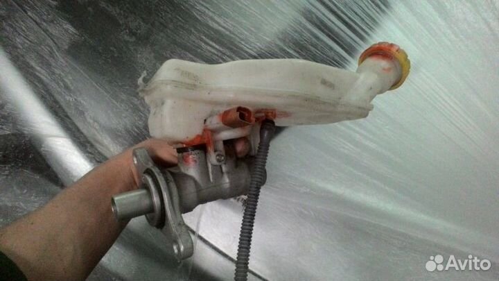 Тормозной цилиндр Peugeot 301