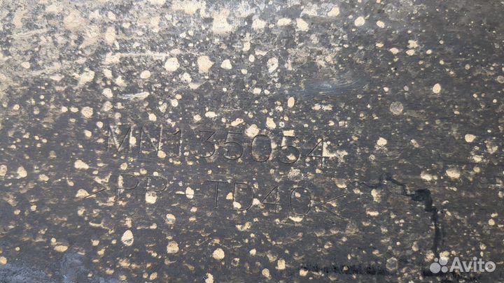 Кожух вентилятора радиатора Mitsubishi L200, 2008