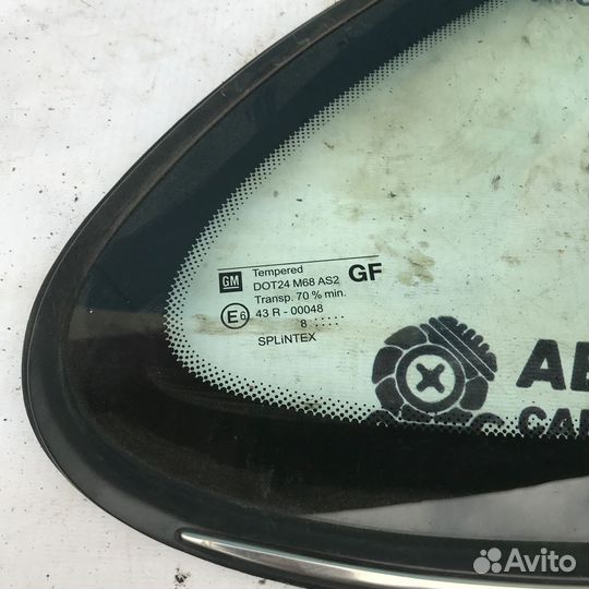 Форточка правая Opel Vectra B