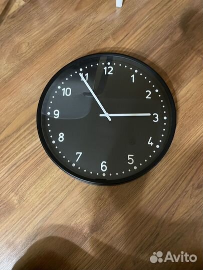 Часы IKEA Бундис