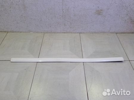 Молдинг передней двери