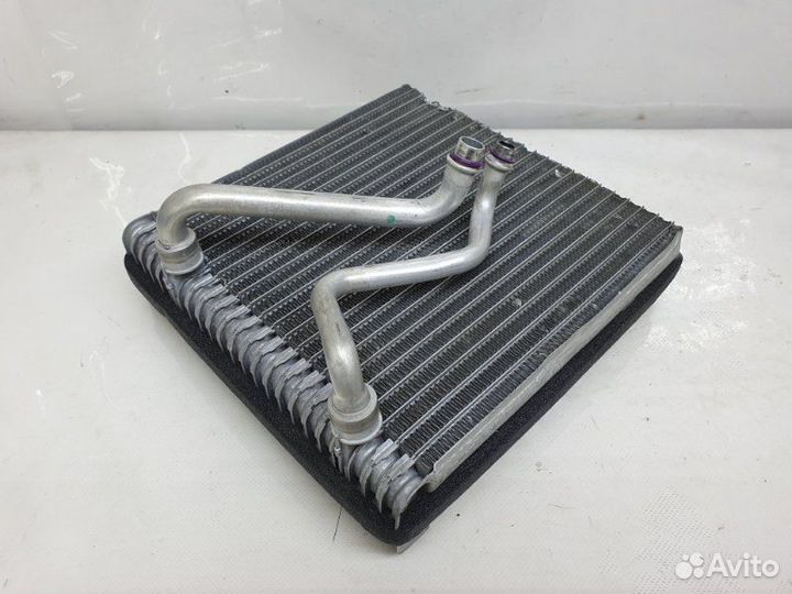 Радиатор кондиционера (конденсер) Volkswagen Jetta