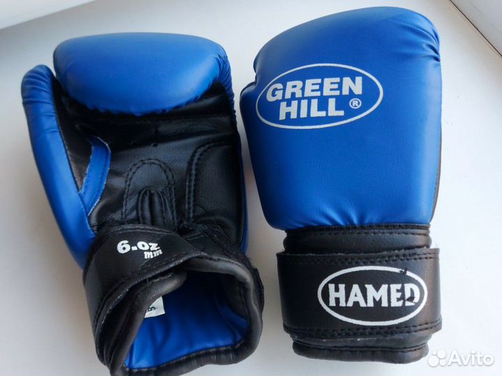 Боксерские перчатки